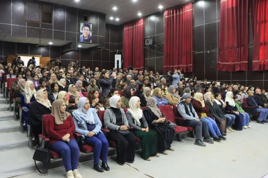 أهالي روج آفا يستذكرون شهداء أسبوع البطولة