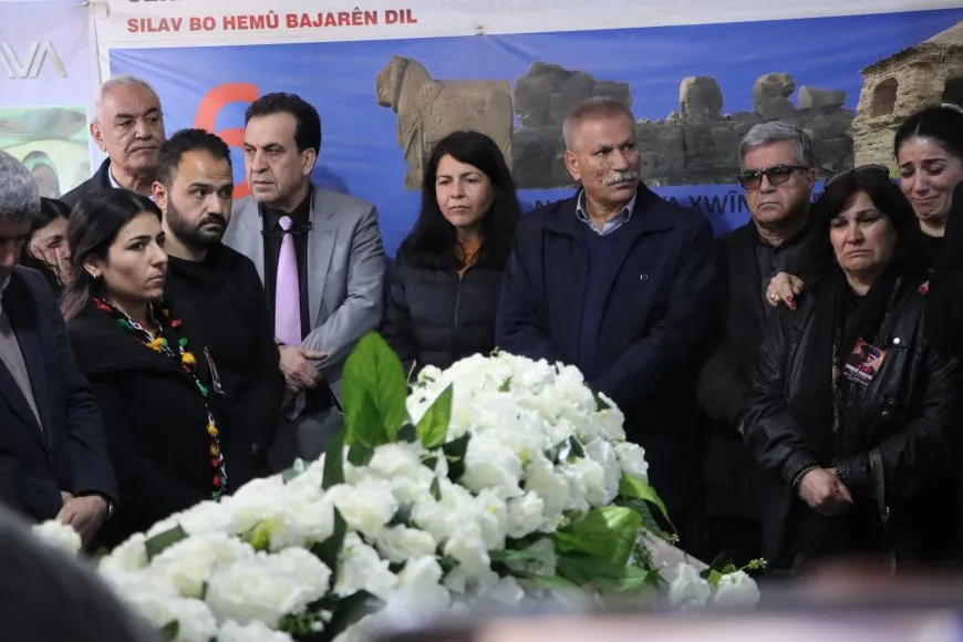 جثمان الشاعر أحمد حسيني يوارى الثرى في عامودا
