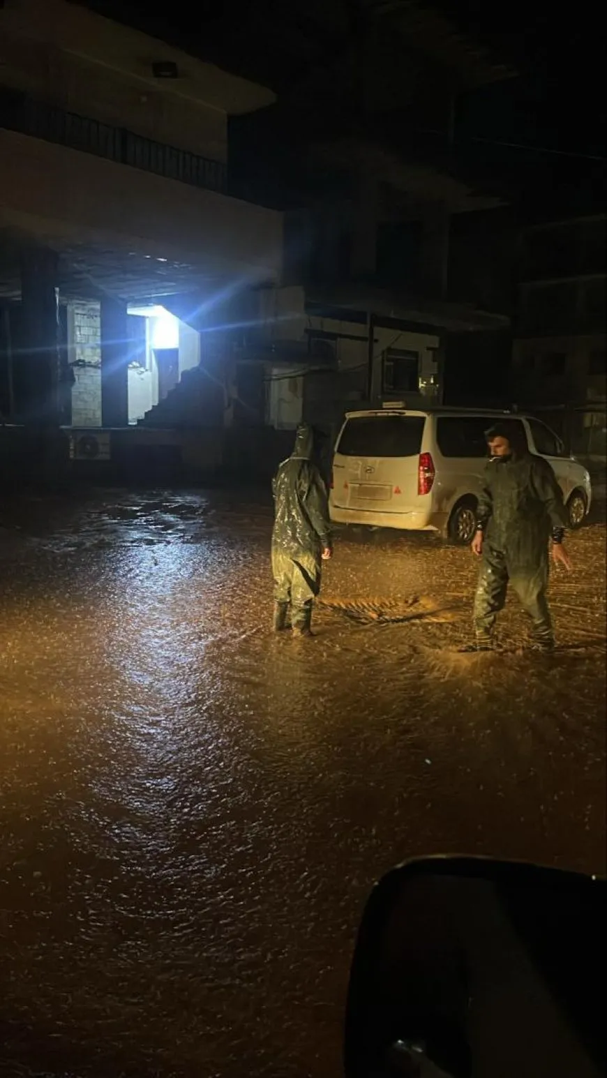 ‏حالة استنفار للجنة الطوارئ في ديرك مع الهطولات المطرية الغزيرة