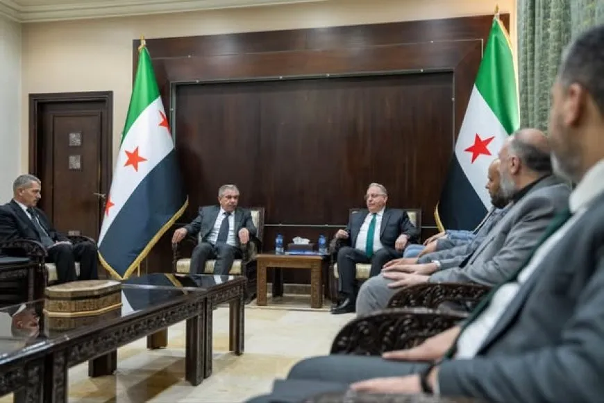 سلسلة لقاءات لمحافظ الحسكة لبحث إعادة تفعيل المؤسسات وتطوير الخدمات العامة