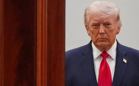 ترامب: يوم الثلاثاء سيكون يوم قصف محطات الكهرباء والجسور في إيران