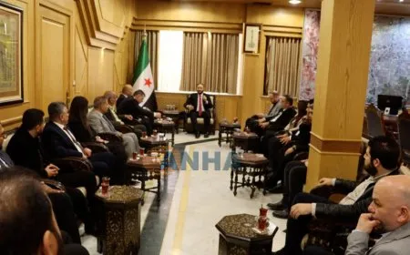 وفد من إدارة كوباني يبحث مع محافظ حلب تعزيز الاستقرار ودمج المؤسسات