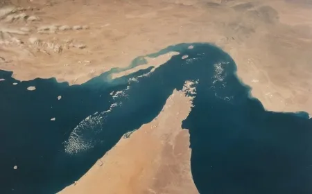 استئناف الحركة في مضيق هرمز بعد وقف إطلاق النار 