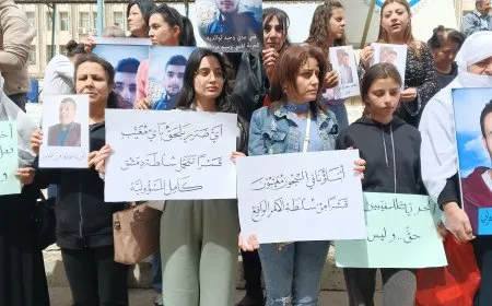 وقفة تضامنية في السويداء للمطالبة بكشف مصير المختطفين والمغيبين قسراً