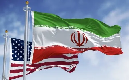 بلومبيرغ: أمريكا وإيران تدرسان تمديد وقف إطلاق النار
