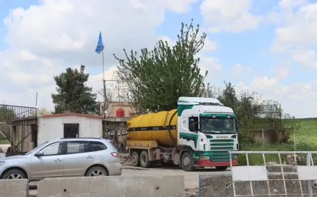 دخول آليات خدمية إلى معبر نصيبين تمهيداً لإعادة فتحه