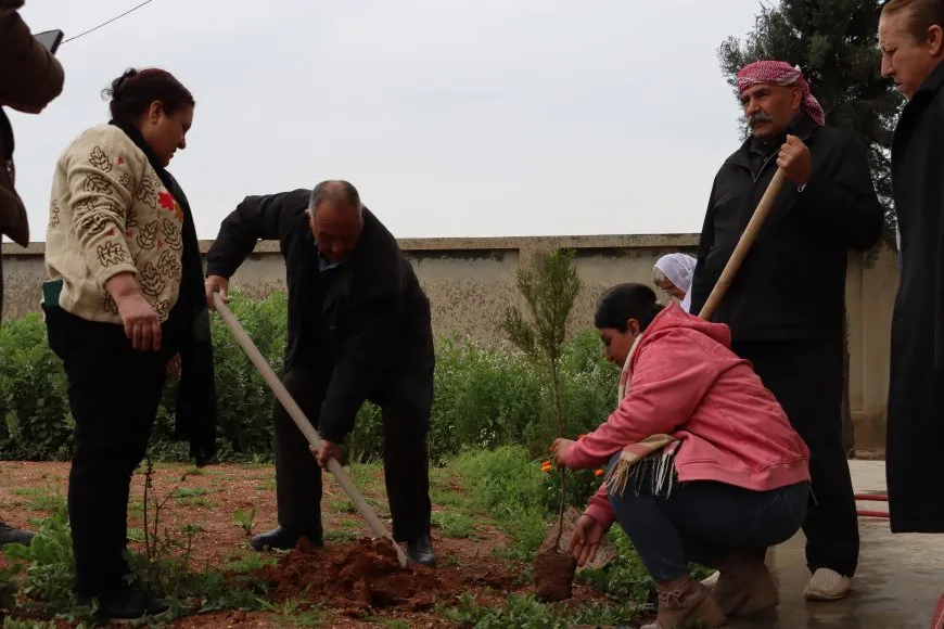 في ذكرى ميلاد القائد.. فعاليات متنوعة تؤكد التمسك بفكره وتطالب بحريته الجسدية