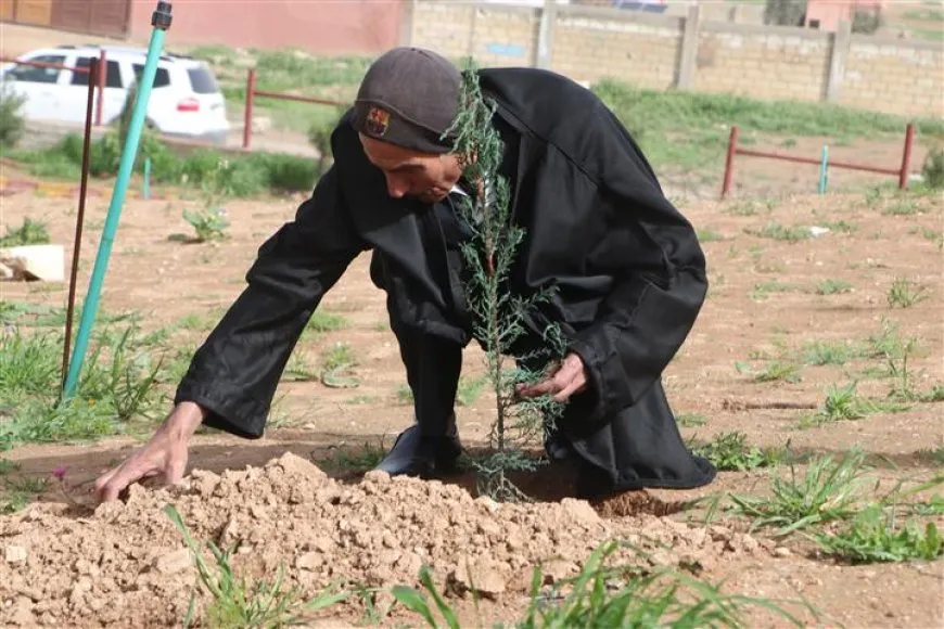 غرس أشجار ومعرض كتاب بمناسبة ميلاد القائد عبد الله أوجلان