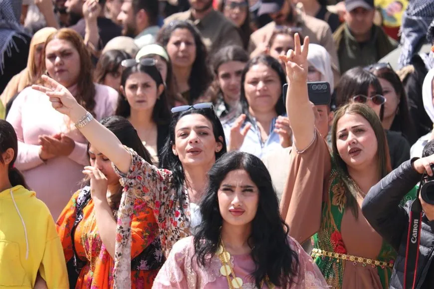 احتفالية جماهيرية في الدرباسية بمناسبة ميلاد القائد
