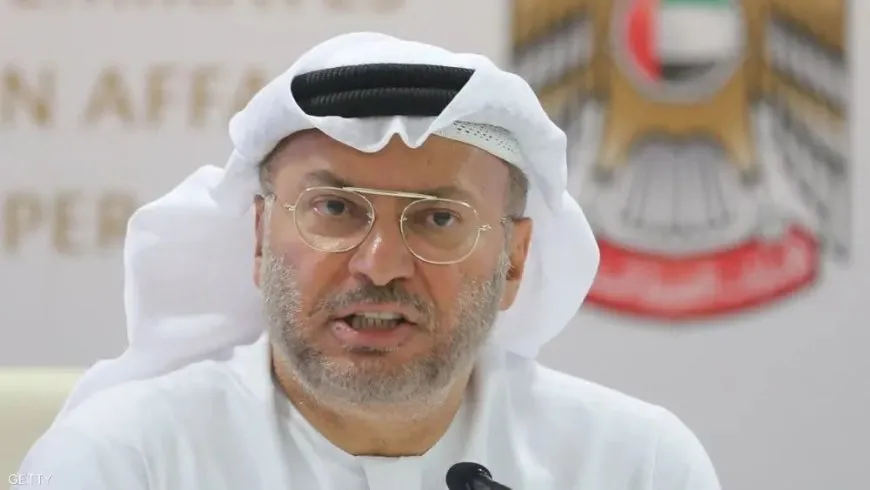 قرقاش: نطالب دمشق بعدم تكرار الاعتداءات على سفارتنا
