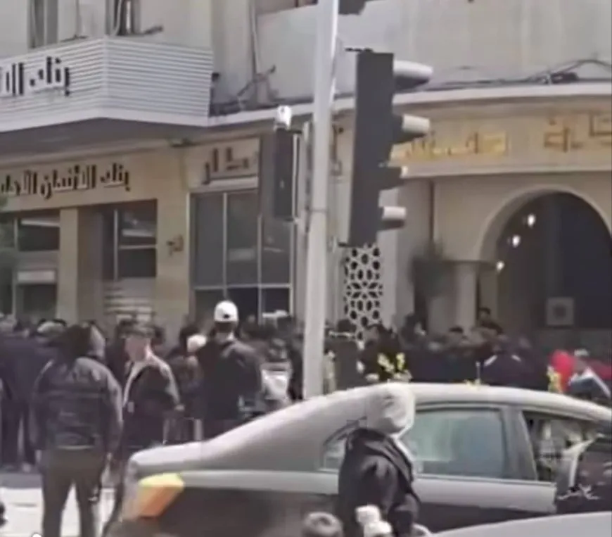 مظاهرة لأصحاب الأكشاك في دمشق والمحافظ يرفض لقاءهم 