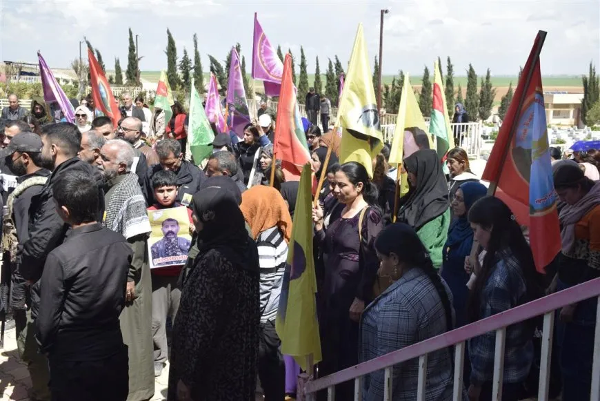 تشييع جثمان مقاتل من قسد في الدرباسية