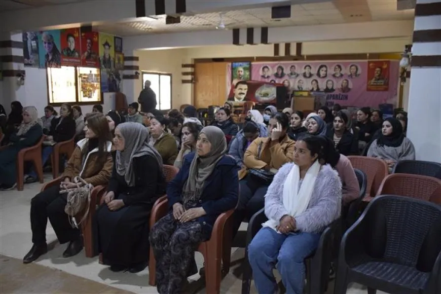 جهود لتعزيز دور المرأة في تحقيق الاستقرار وبناء المجتمع الديمقراطي