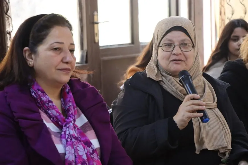 "حكايا الورود".. ندوة تسلط الضوء على قصص نساء تحدّين الظروف