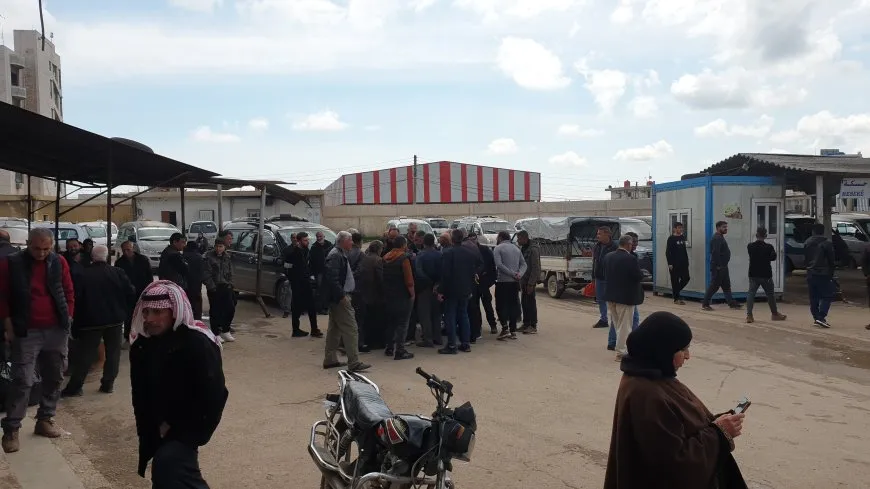 مطالبين برفع التسعيرة.. إضراب لسائقي سرافيس خط قامشلو– ديرك