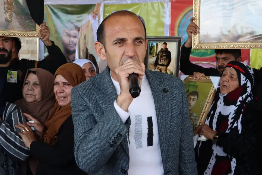 بمراسم مهيبة.. أهالي ديرك وعامودا وتربه سبيه يشيّعون كوكبة من الشهداء