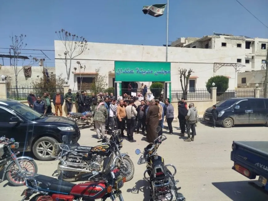 احتجاجات لأهالي ريف حلب الشمالي للمطالبة بإعادة الإعمار