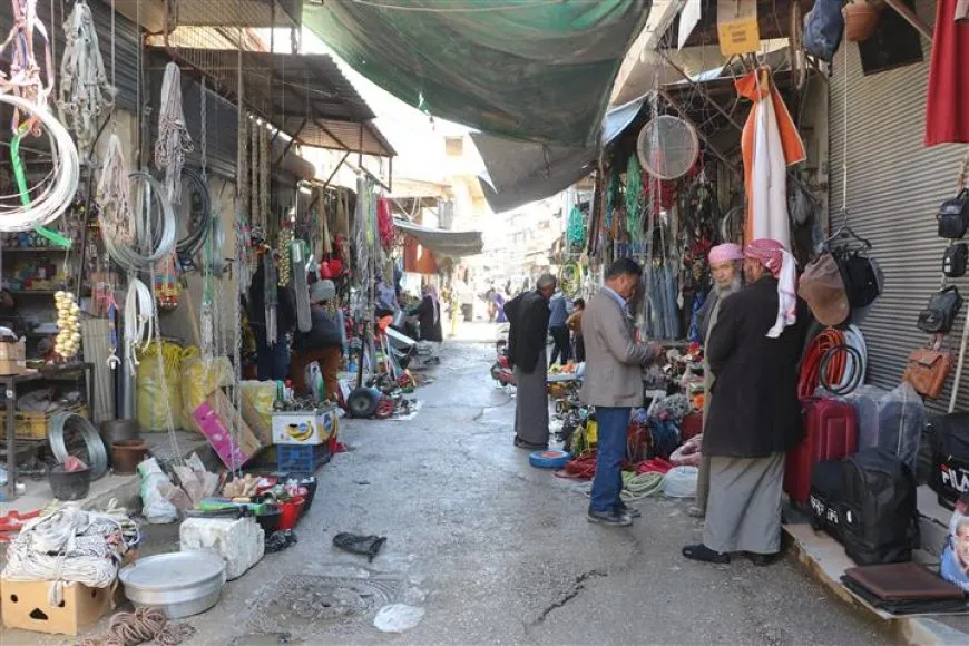 زقاق صغير يحمل تاريخاً من التعايش والتجارة