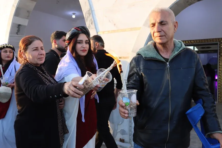 إشعال "چرا" وتوزيع البيض الملون عشية رأس السنة الإيزيدية