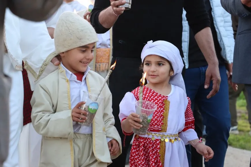 إشعال "چرا" وتوزيع البيض الملون عشية رأس السنة الإيزيدية