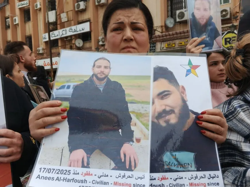 وقفة تضامنية في السويداء للمطالبة بكشف مصير المختطفين والمغيبين قسراً