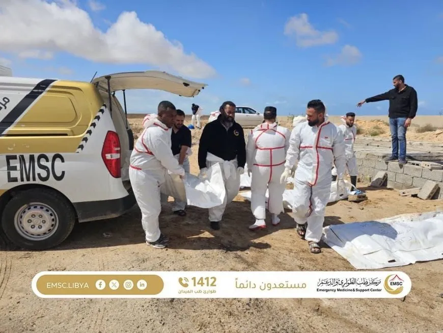 انتشال جثامين مهاجرين في سواحل ليبيا