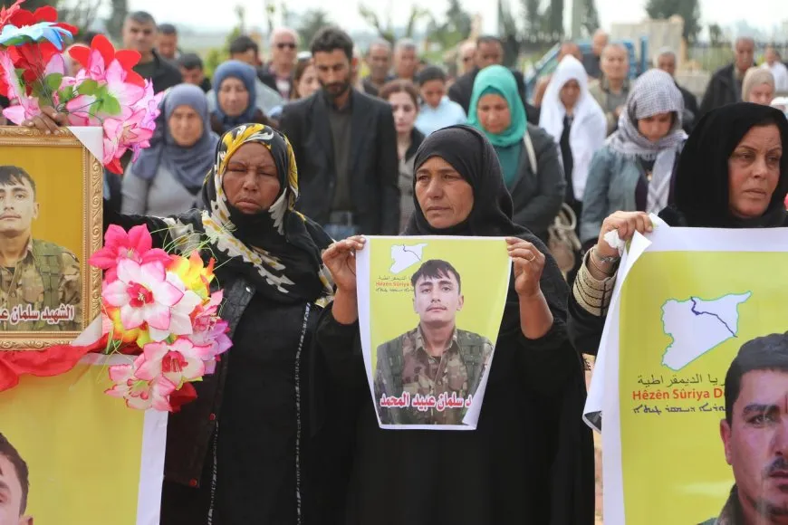 تشييع جثمان شهيد ومراسم غيابية لآخر في الحسكة