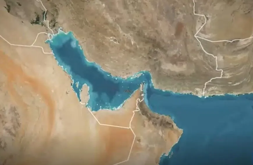 الحرس الثوري الإيراني يعلن السيطرة على سفينتين حاولتا عبور مضيق هرمز