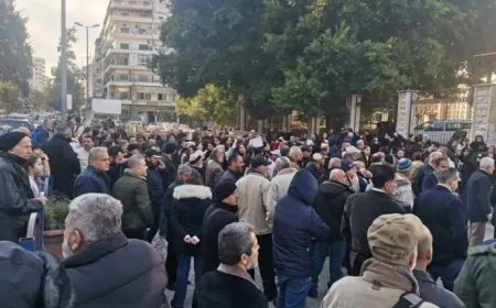 1075 موظفاً خارج الخدمة بقرار غير رسمي في اللاذقية