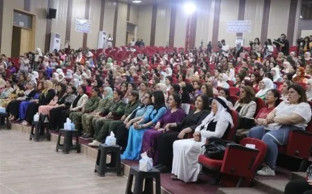 "يجب التركيز على مستقبلنا لنتمكن من حماية مكتسبات ثورتنا بقوة"