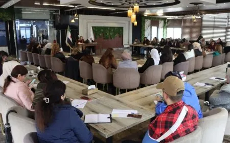 "مشاركة المرأة ضرورة لبناء سوريا عادلة ومستقرة"