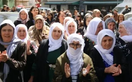 مجلس أمهات السلام يتقدّم بطلب لزيارة إمرالي