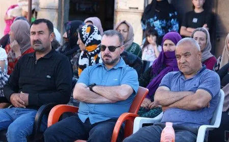 حزب الاتحاد الديمقراطي يعقد اجتماعاً جماهيرياً في الدرباسية لبحث أوضاع سوريا وملف الاندماج