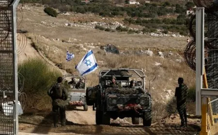 الجيش الإسرائيلي ينصب حاجزاً ويقصف مواقع في ريف القنيطرة