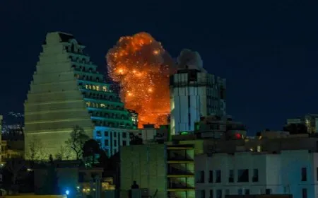 الولايات المتحدة تشن ضربات جديدة على إيران