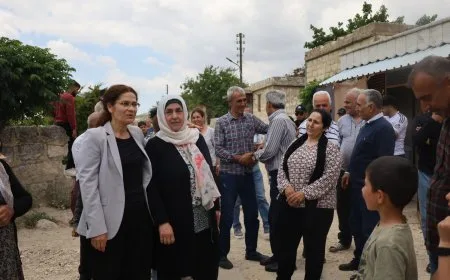 إلهام أحمد تطّلع على أوضاع الأهالي في عفرين في جولة ميدانية