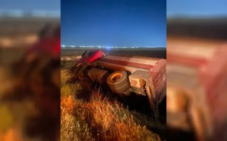 انحراف سيارة إطفاء في أثناء توجهها لإخماد حريق مشتل مغلوجة