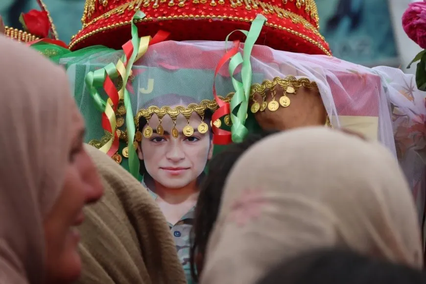 مراسم تشييع 7 شهداء في كوباني