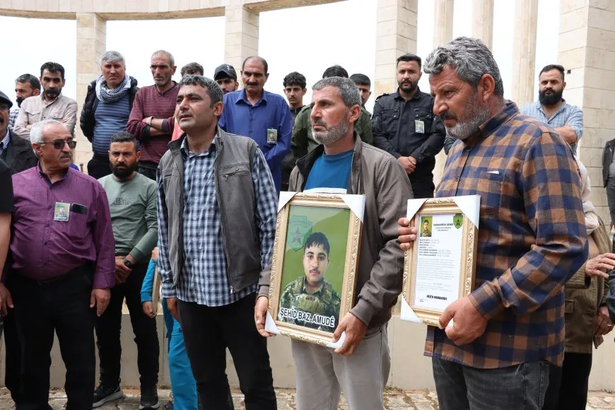 وداع مهيب في عامودا لمقاتل من قوات سوريا الديمقراطية استشهد في الرقة