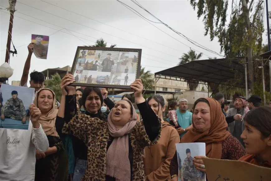ذوو الأسرى في الحسكة والدرباسية يطالبون بالإفراج الفوري عن أبنائهم