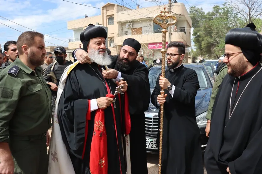 البطريرك مار أغناطيوس يزور عامودا ويدعو للحفاظ على التآخي والعيش المشترك