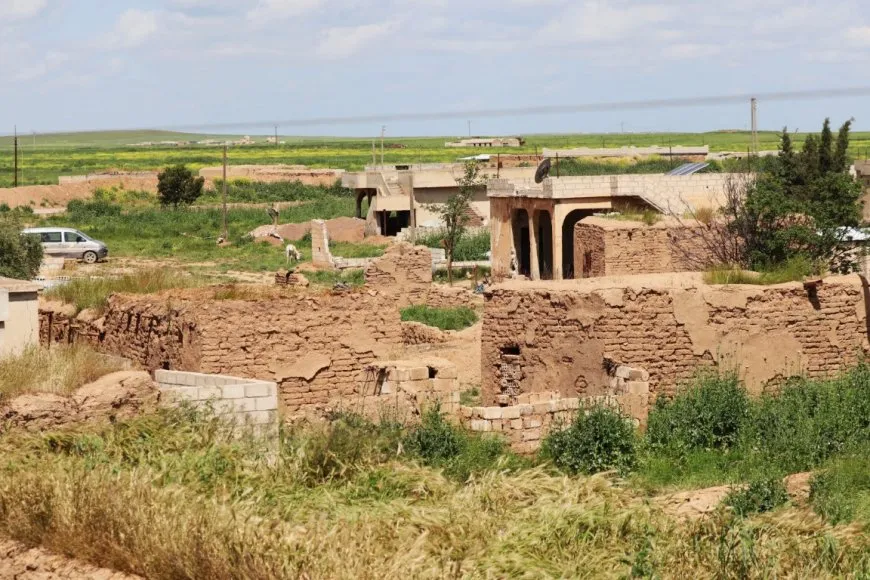 عودة تدريجية للأهالي إلى قرى تل تمر رغم الدمار وغياب الخدمات