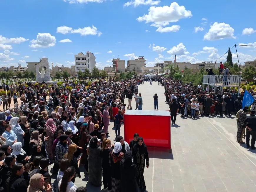 انطلاق مراسم تشييع شهيدين وإقامة مراسم غيابية لـ 21 شهيداً