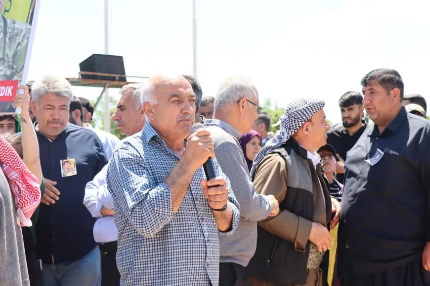 المئات يشيّعون جثمانَي شهيدين في ديرك