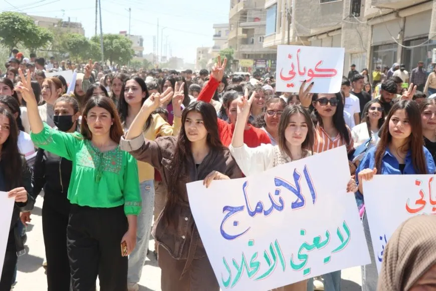 احتجاجات شعبية في كوباني تنديداً بمحاولات تغيير أسماء البلدات والمدن