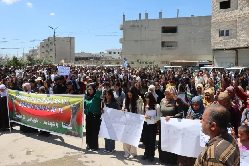 احتجاجات شعبية في كوباني تنديداً بمحاولات تغيير أسماء البلدات والمدن