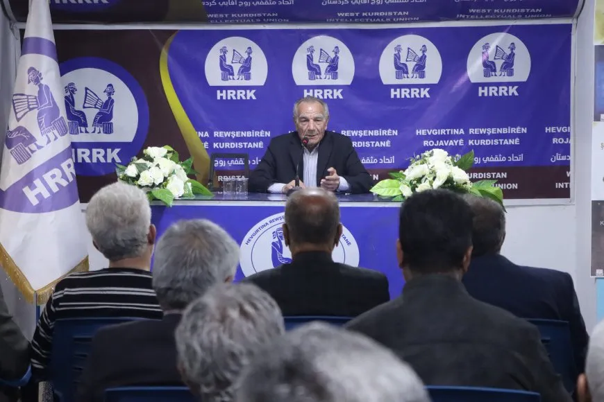 محاضرة في قامشلو حول دور مجلة هاوار في حماية اللغة الكردية
