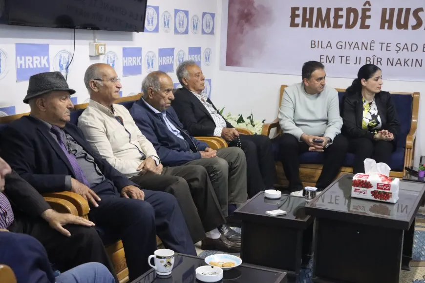 محاضرة في قامشلو حول دور مجلة هاوار في حماية اللغة الكردية