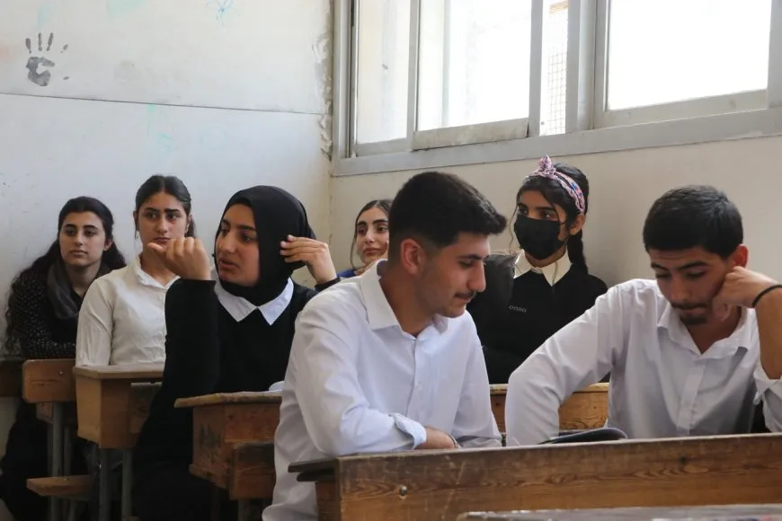 "اللغة الكردية هويتنا ويجب الاعتراف بها"