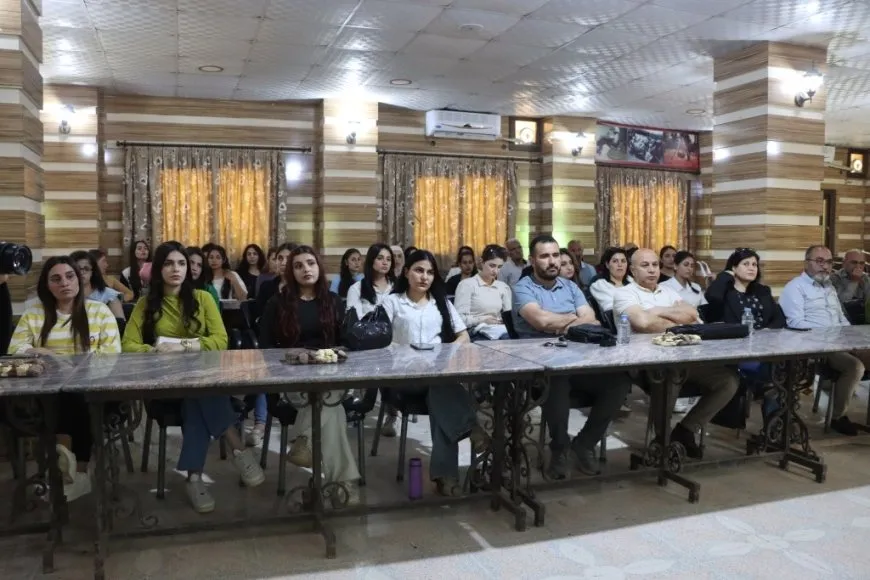 التأكيد على أهمية اللغة الكردية وتطور تعليمها خلال ندوة حوارية